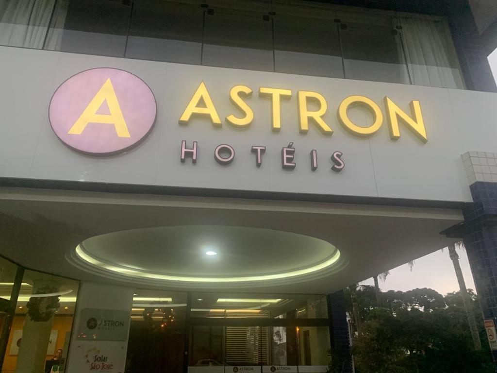 Astron Suites Sao Jose Dos Pinhais By Nobile Exteriér fotografie